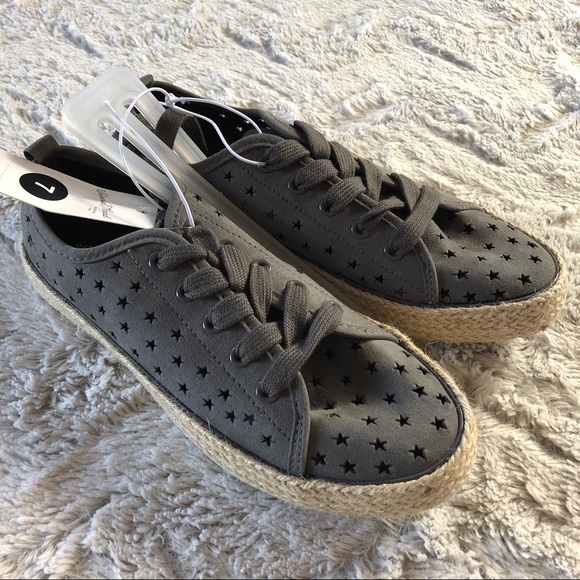Universal Thread Shoes - Universal Thread Grey Lace Up Star Sneakers